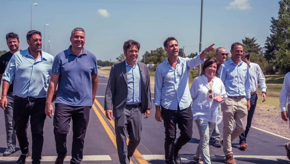 Axel Kicillof visitó Salto junto a parte de su gabinete: confirmaron la licitación para la obra del camino a Berdier