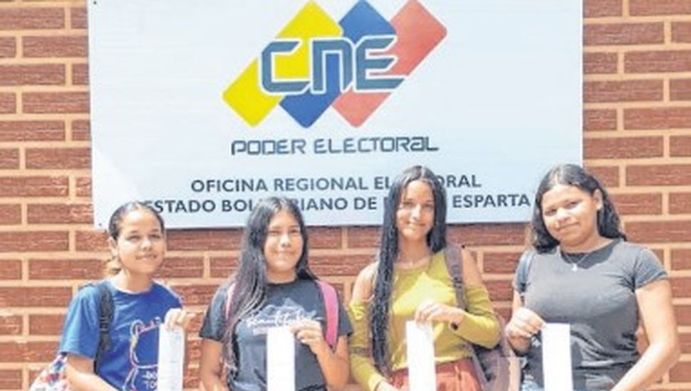 Desconfianza en los jóvenes de Venezuela ante su primera elección