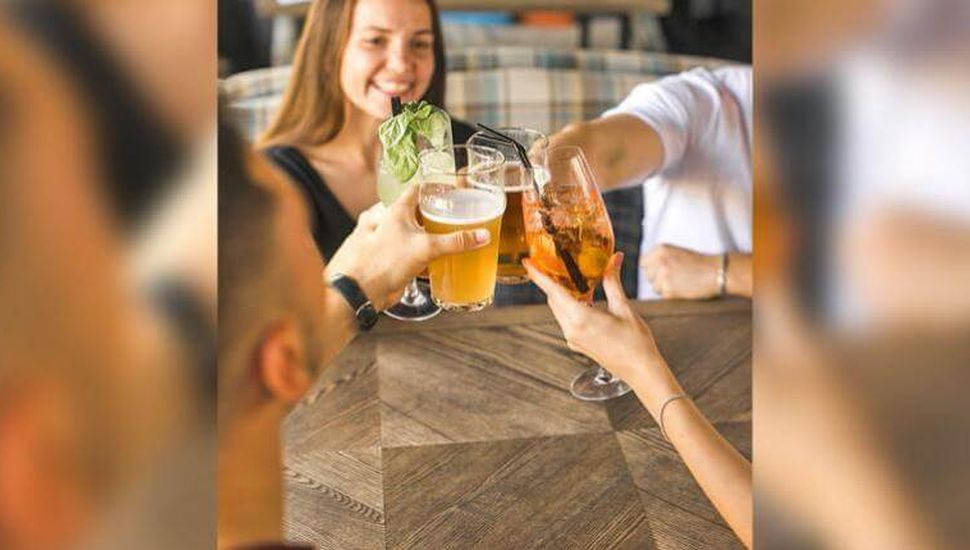 Un estudio comprobó que el alcohol afecta más a las mujeres