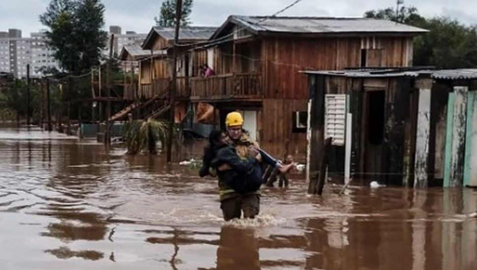 Un inusual ciclón extratropical azotó el sur de Brasil