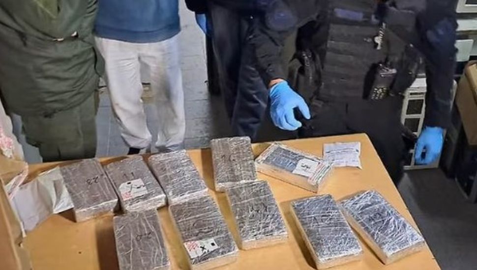 Desaparecieron 16 kilos de cocaína secuestrados en un escuadrón