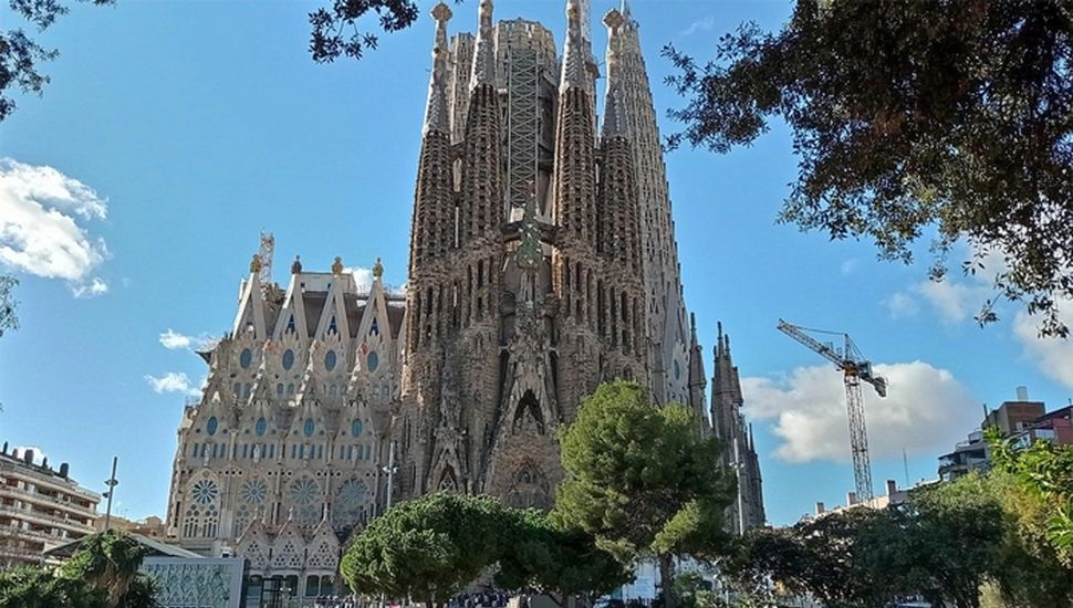 Aceleran la construcción de la Sagrada Familia con IA y drones