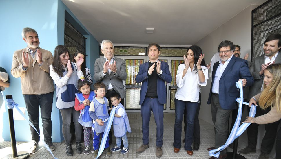 Kicillof inauguró el Jardín de Infantes 911 en Colón