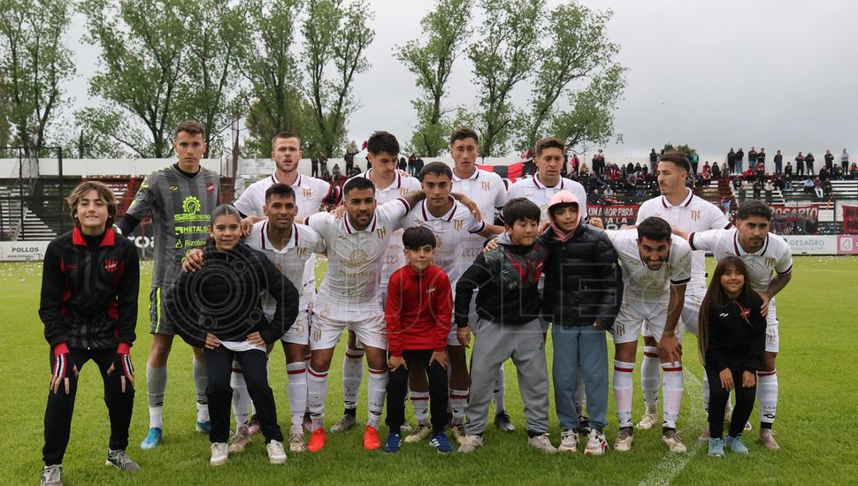 Reválida: Douglas cayó en Chivilcoy, pero pasó de ronda