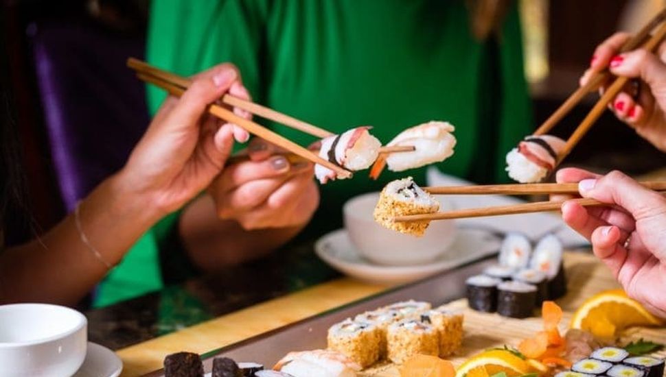 ¿Puede un dueño d en tenedor libre echar a sus clientes por comer mucho?