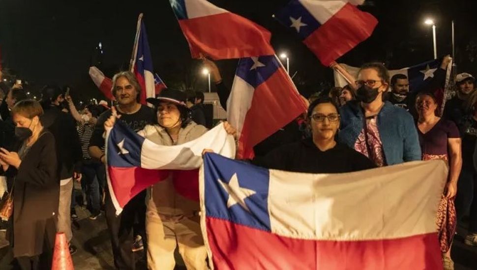 Chile dialoga para lograr una nueva propuesta constitucional