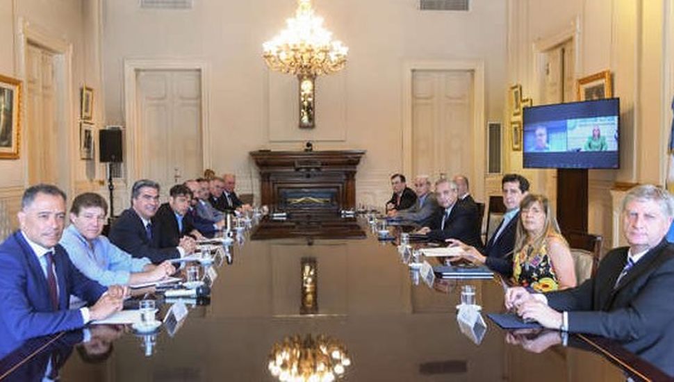 El Presidente Alberto Fernández negocia con los gobernadores el armado de la mesa del PJ