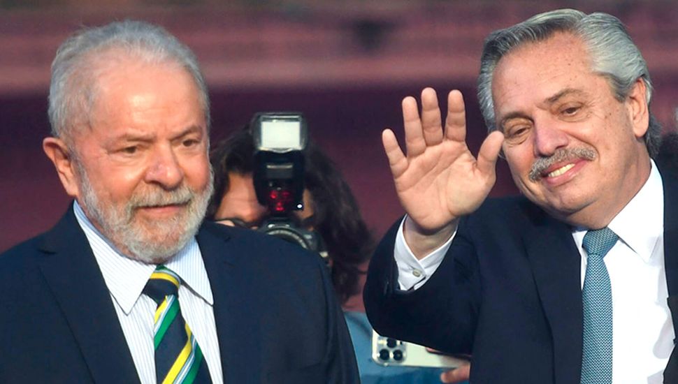 El presidente estará presente en la asunción de Lula