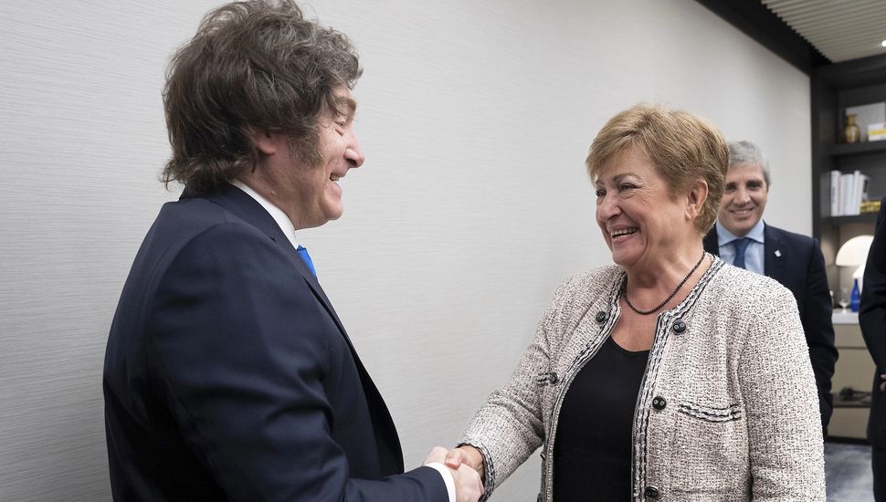 El Fondo insiste en que Argentina debe cumplir con la meta de reservas