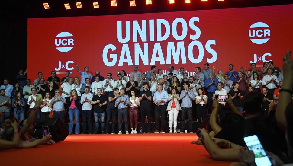 La UCR homenajeó a Alfonsín y disparó contra el PRO