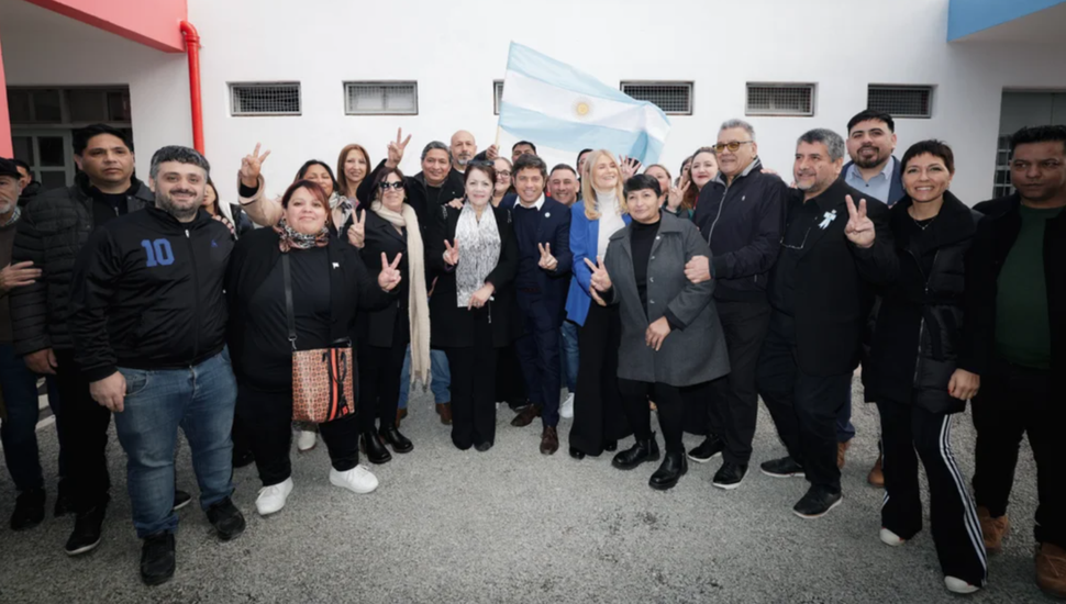 Kicillof también sumó su foto de campaña: muestra de unidad en medio del cierre de alianzas