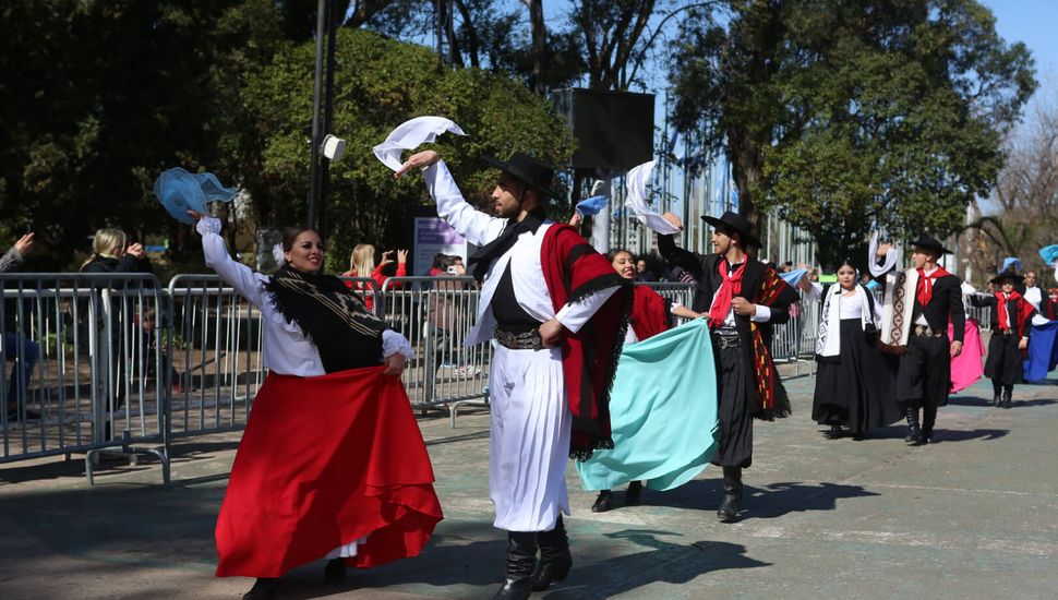 Rojas y Colón se preparan para los festejos del Día de la Tradición