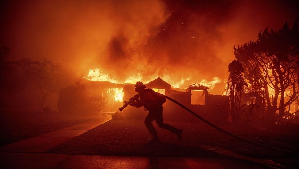 Fuego, muerte y devastación en el corazón de Los Ángeles