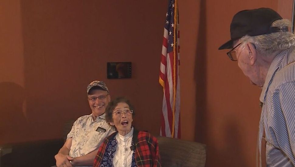 Tras 70 años, un veterano de guerra de EE.UU. se reencontró con su amada de Japón