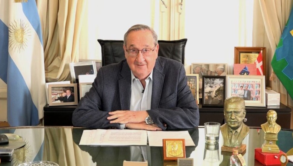 Lunghi cuestionó el rumbo de la UCR tras el triunfo de Milei: “Así, vamos a desaparecer”