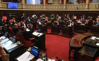 el gobernador Kicillof logró el aval para tomar deuda tras una negociación maratónica y un acuerdo clave en el Banco Provincia