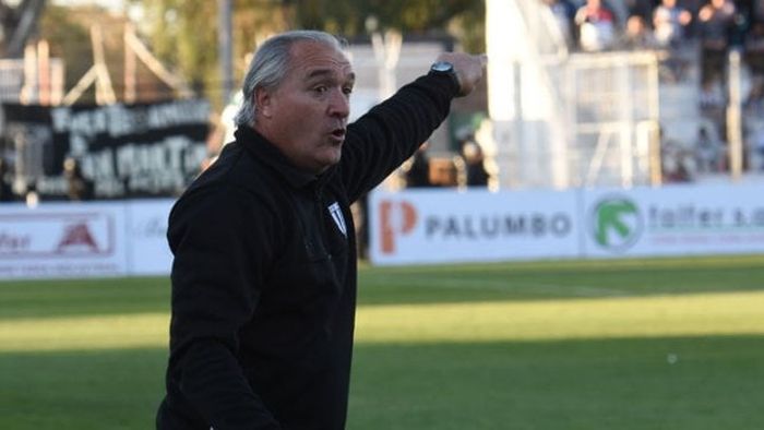 José María “Chaucha” Bianco es el nuevo entrenador de Douglas