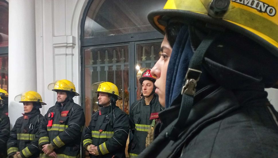 Los bomberos emitieron un duro comunicado contra Javier Martínez