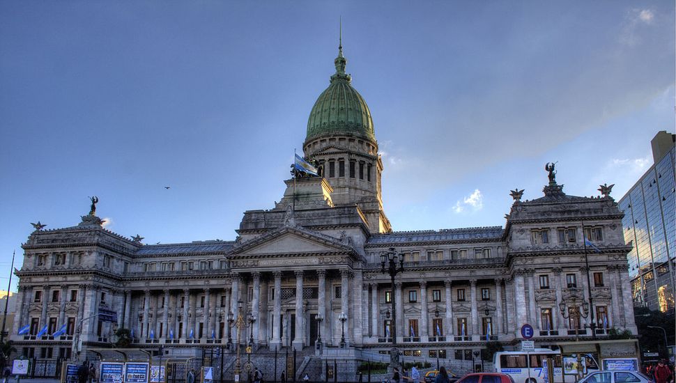 Hoy al mediodía continuará el tratamiento de la Ley Bases en el Congreso