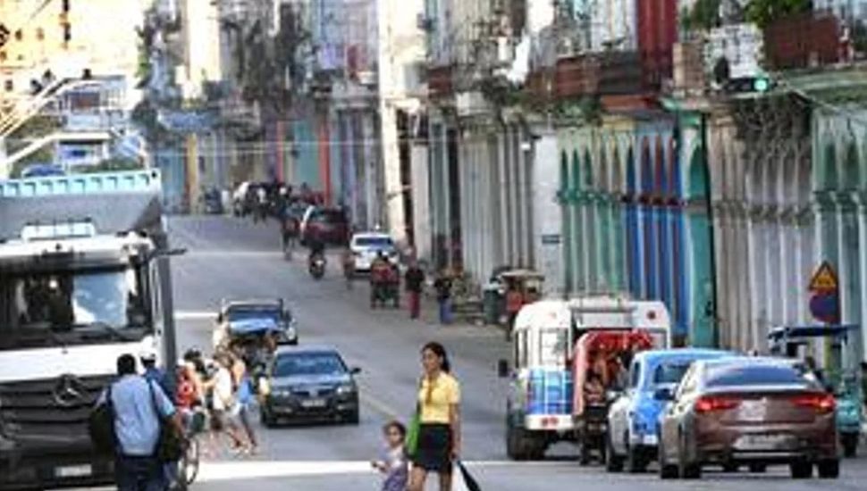 China solicita levantar el bloqueo contra Cuba