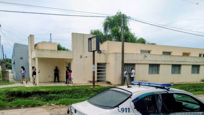 La Policía de Rojas investiga los importantes destrozos en el CIC del barrio Progreso