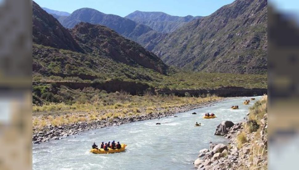 Un joven murió ahogado mientras practicaba rafting en Mendoza