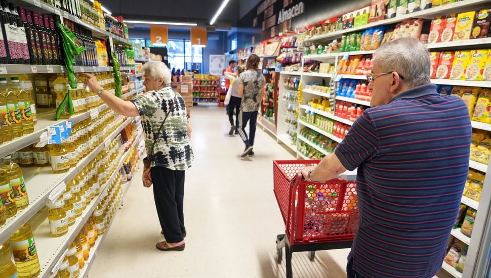 Caída del consumo: bajó un 13,4% en febrero