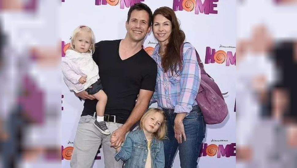 El actor Christian Oliver y sus hijas murieron en un accidente aéreo en el Caribe