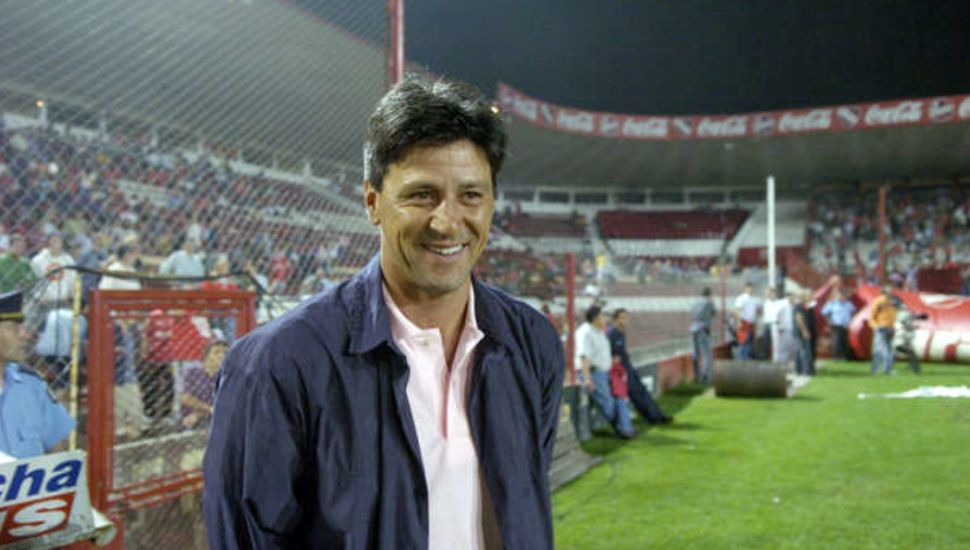 Pedro Monzón asumió con entrenador de Independiente
