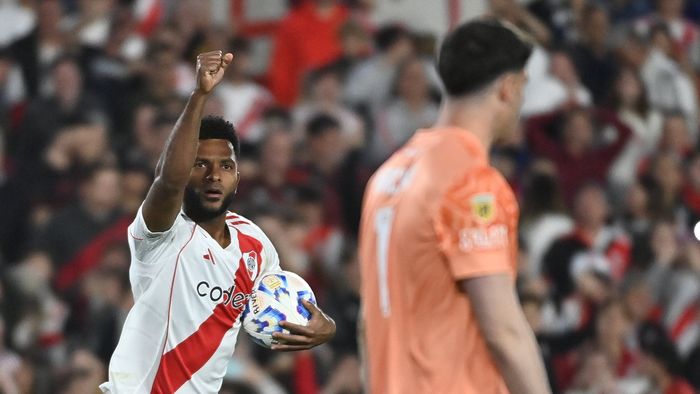 River igualó, de local, ante el líder Vélez