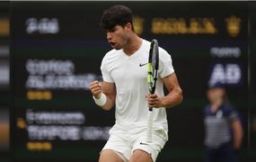 Alcaraz venció a Djokovic y se coronó en Wimbledon