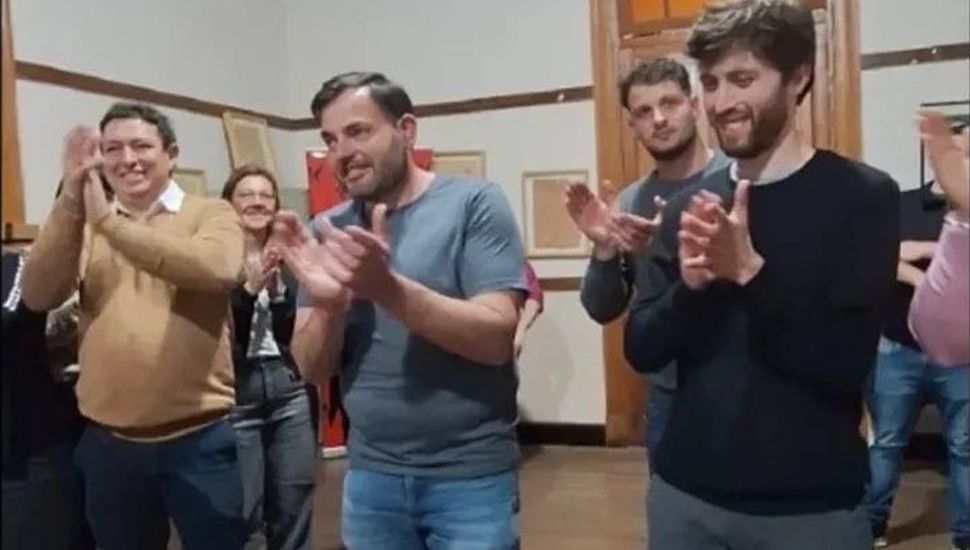 Bouvier: “Los insto a trabajar con honestidad y conciencia para estar a la altura de lo que eligieron los rojenses”