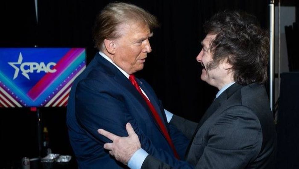 En medio de la crisis, Milei viaja a Estados Unidos para reunirse con Trump