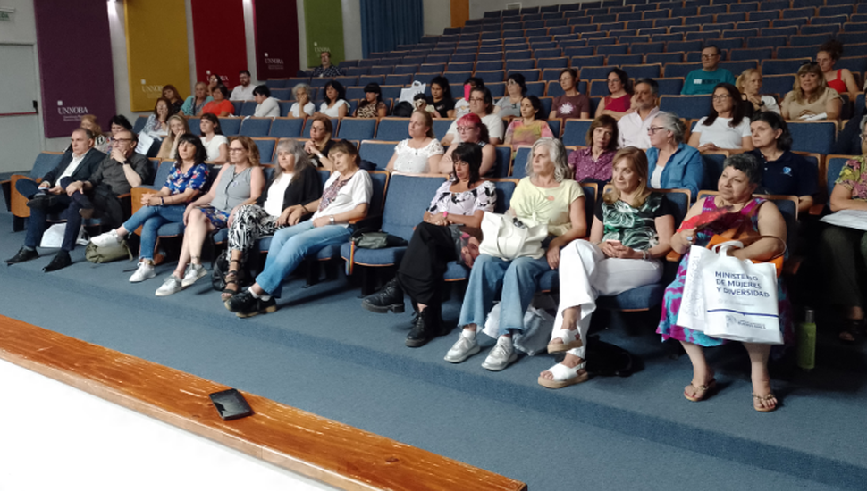 Estela Díaz en Pergamino: "el gobierno Nacional es muy violento con las mujeres"