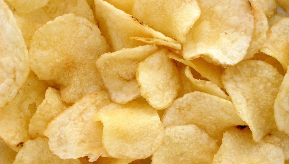 Europa prohíbe las papas fritas con sabor a jamón