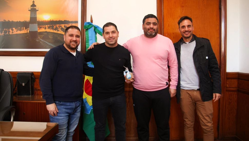 Giordano recibió al entrenador Pablo Quiroga