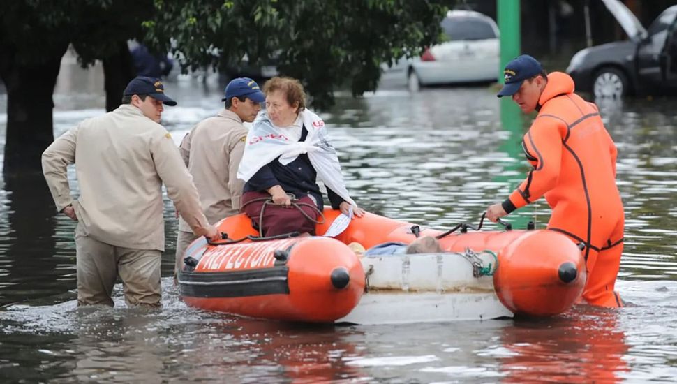 Defensa Civil busca crear un Grupo Náutico de Emergencia