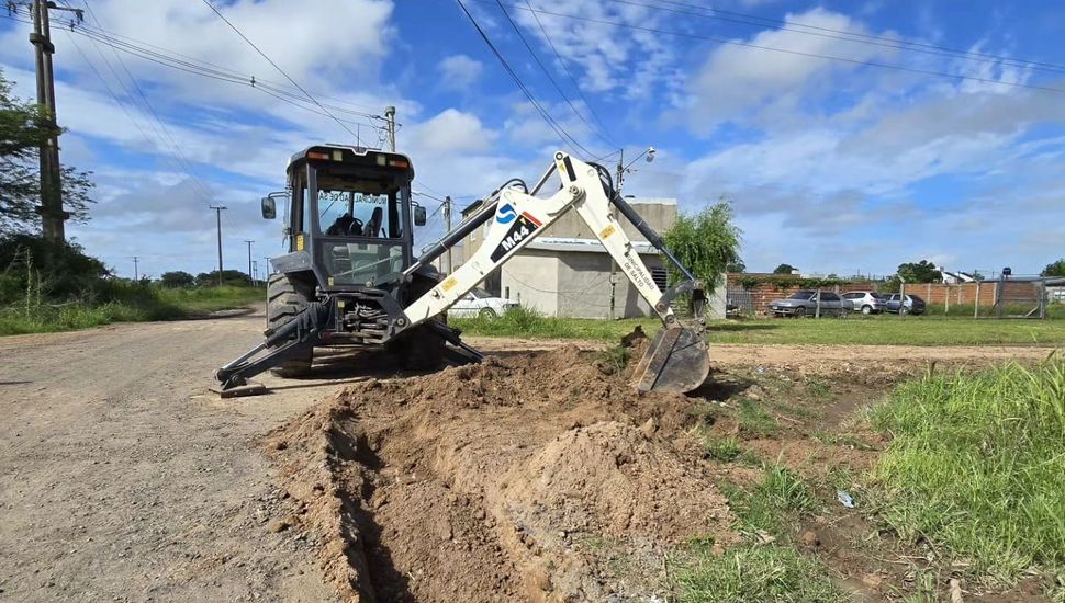 Siguen adelante los trabajos hidráulicos y de saneamiento en Salto