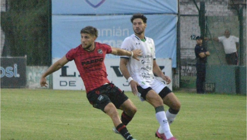 Sobre el final, Douglas perdió con Sportivo Belgrano