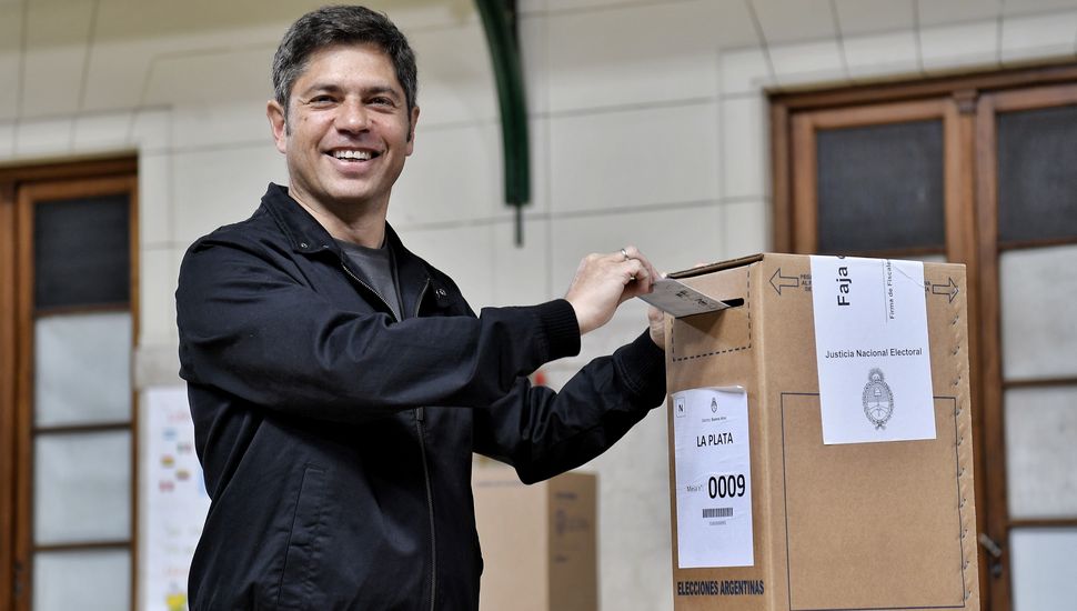 Kicillof ya emitió su voto en La Plata