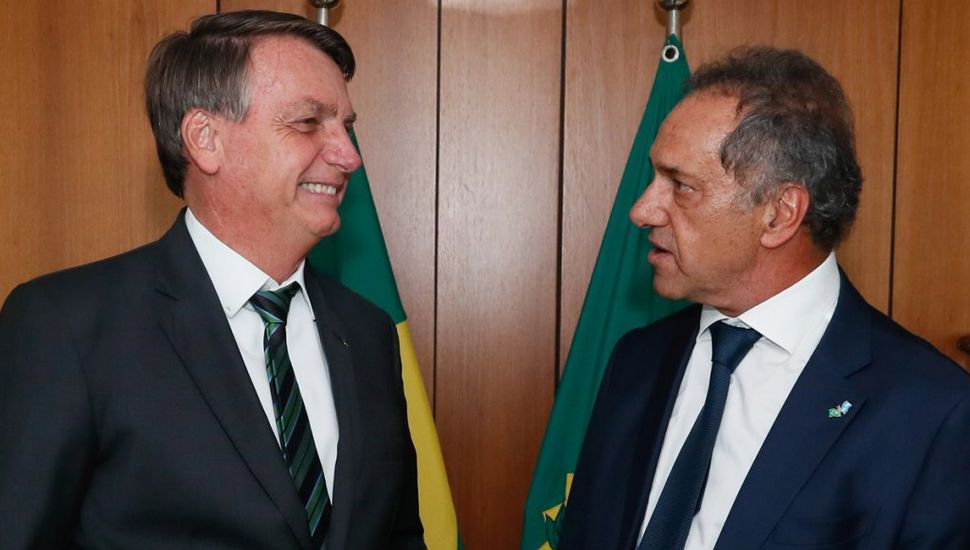 Scioli vuelve a la embajada en Brasil