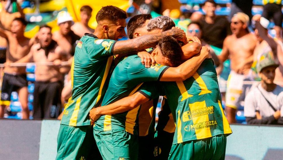 Aldosivi venció a San Martín de Tucumán y ascendió a la Liga Profesional