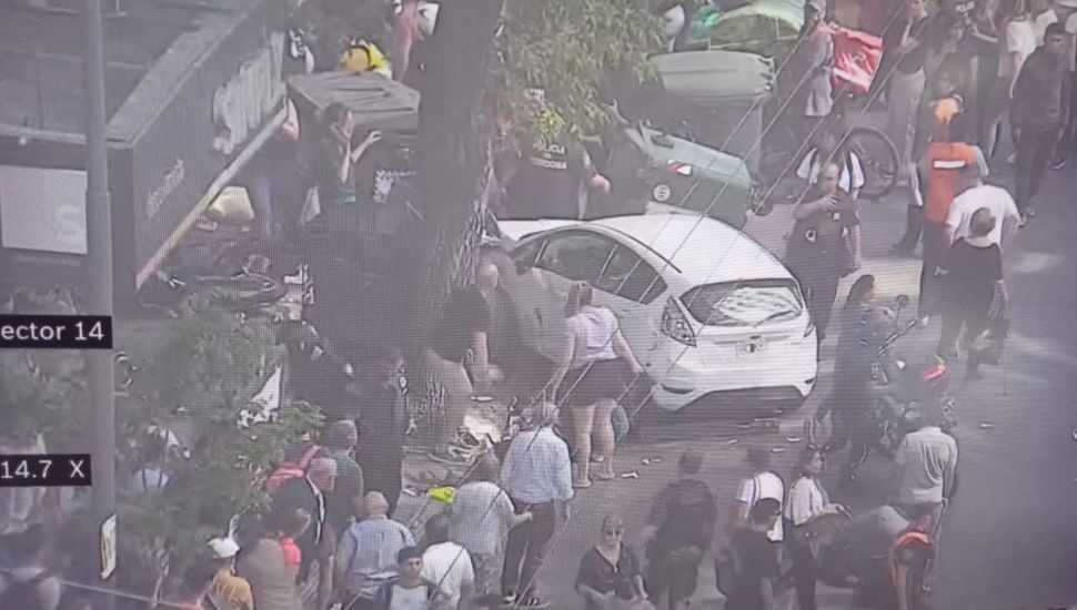 Un auto atropelló a varias personas en pleno centro de Córdoba