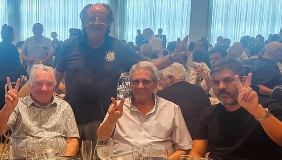 El axelismo, presente en el encuentro de Luis Barrionuevo en Mar del Plata