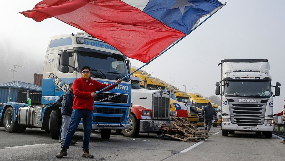 Chile afectado por un paro de camioneros