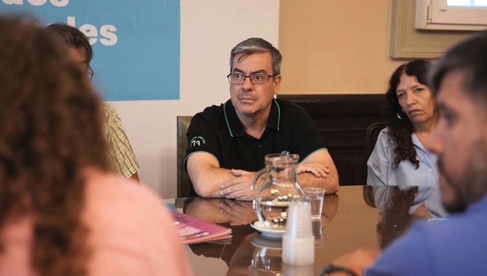 La oposición en llamas por el cierre de ANDIS