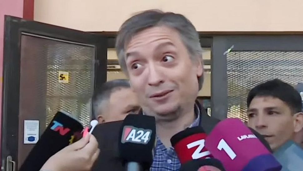 Maximo Kirchner votó y declaró: "Massa es una persona estable y muy tranquila"