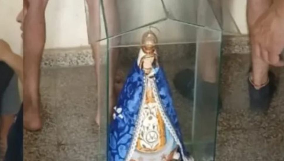 Robaron la imagen de la virgen de Itatí, pidieron rescate y luego fueron detenidos