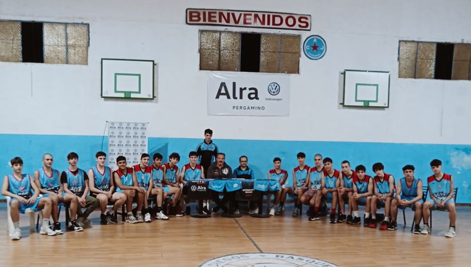 A horas del debut en el Torneo Regional, Juventud presentó a su plantel U17