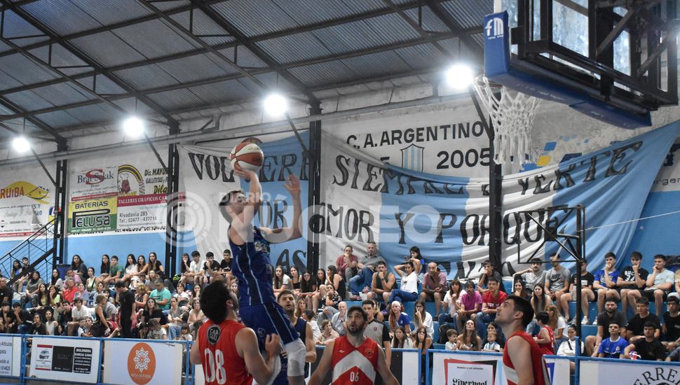 Argentino derrotó a Sirio y jugará la final con Comunicaciones